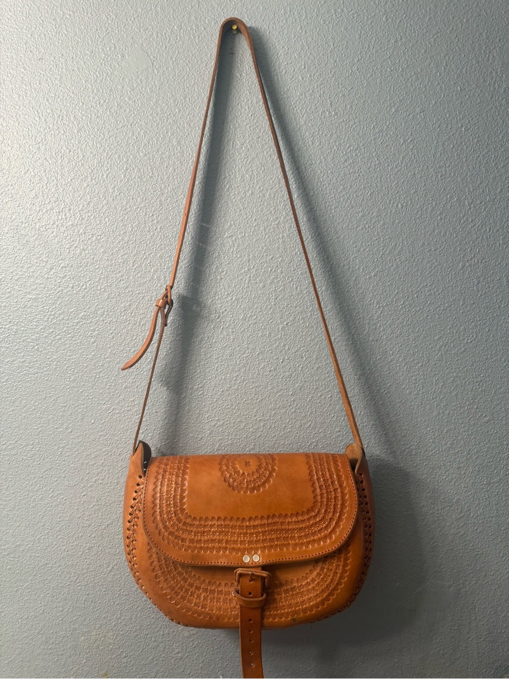 MEXICANA Tan Leather Embossed Crossbody Saddle Bag